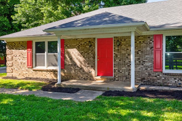 1090 Delaney Ferry Road, Nicholasville, KY 40356
