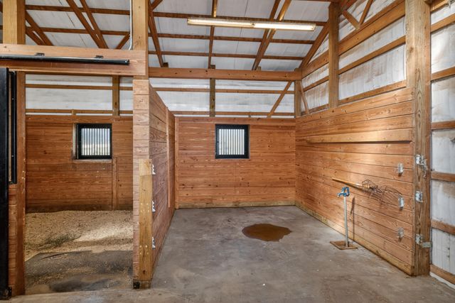 1090 Delaney Ferry Road, Nicholasville, KY 40356