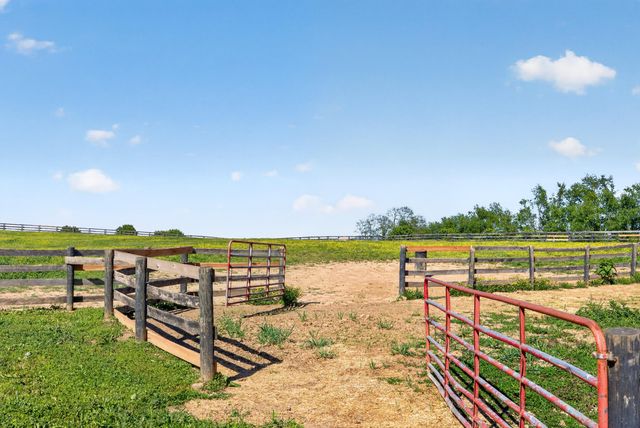 1090 Delaney Ferry Road, Nicholasville, KY 40356
