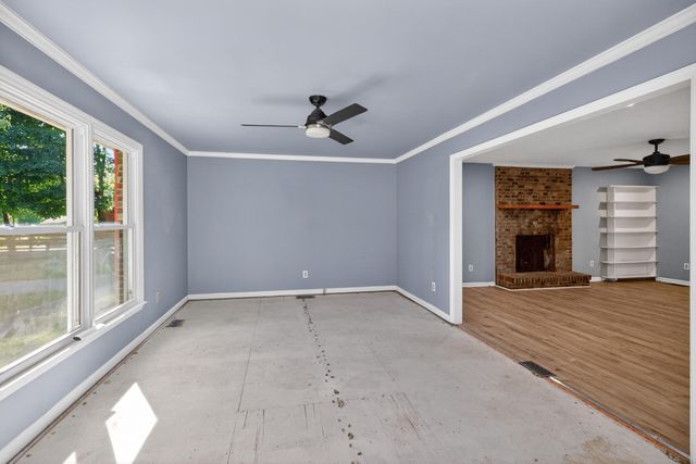 1090 Delaney Ferry Road, Nicholasville, KY 40356