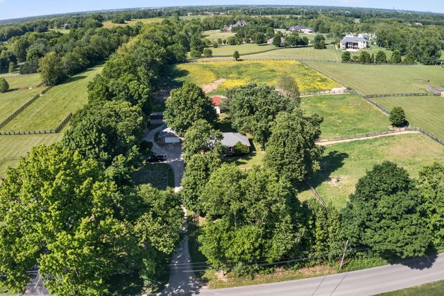 1090 Delaney Ferry Road, Nicholasville, KY 40356