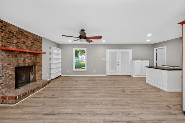 1090 Delaney Ferry Road, Nicholasville, KY 40356