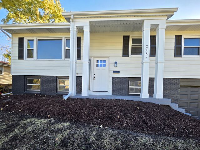 2187 Walnut Avenue, Hanover Park, IL 60133