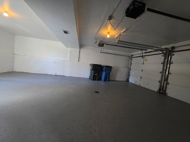 2187 Walnut Avenue, Hanover Park, IL 60133