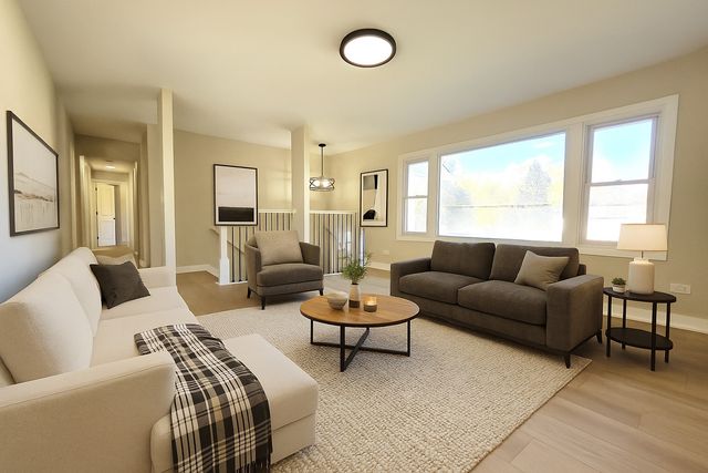 2187 Walnut Avenue, Hanover Park, IL 60133