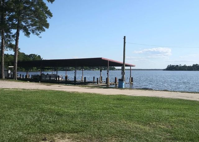 361 Medina Drive, Trinity, TX 75862