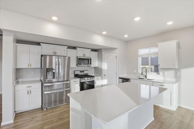 3211 N McKinnon Rd, Spokane, WA 99217