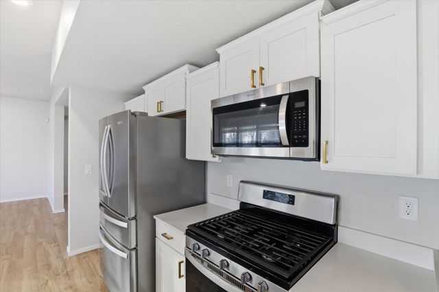 3211 N McKinnon Rd, Spokane, WA 99217