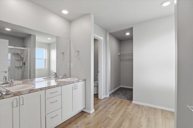 3211 N McKinnon Rd, Spokane, WA 99217