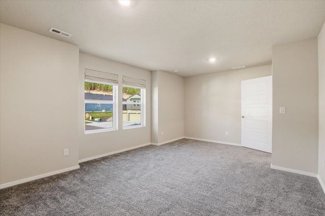 3211 N McKinnon Rd, Spokane, WA 99217