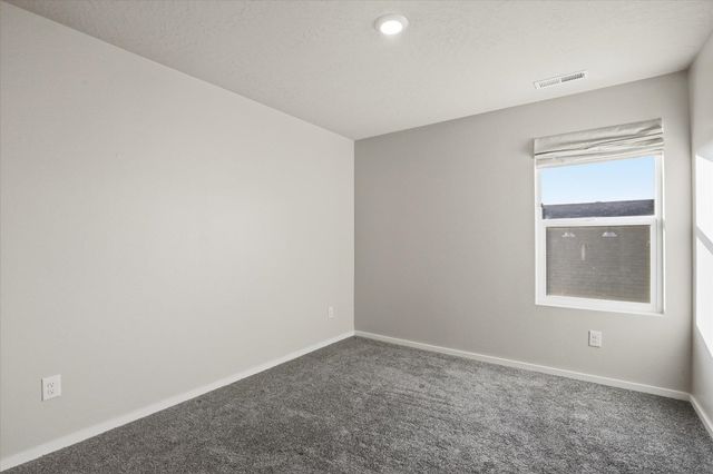 3211 N McKinnon Rd, Spokane, WA 99217