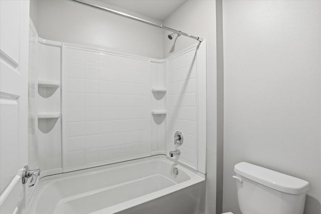 3211 N McKinnon Rd, Spokane, WA 99217