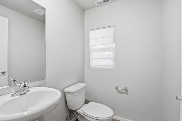 3211 N McKinnon Rd, Spokane, WA 99217