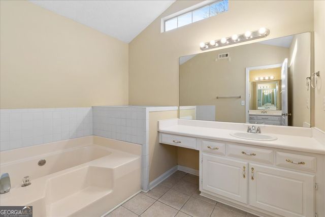 210 Summer Hill Circle, Stockbridge, GA 30281