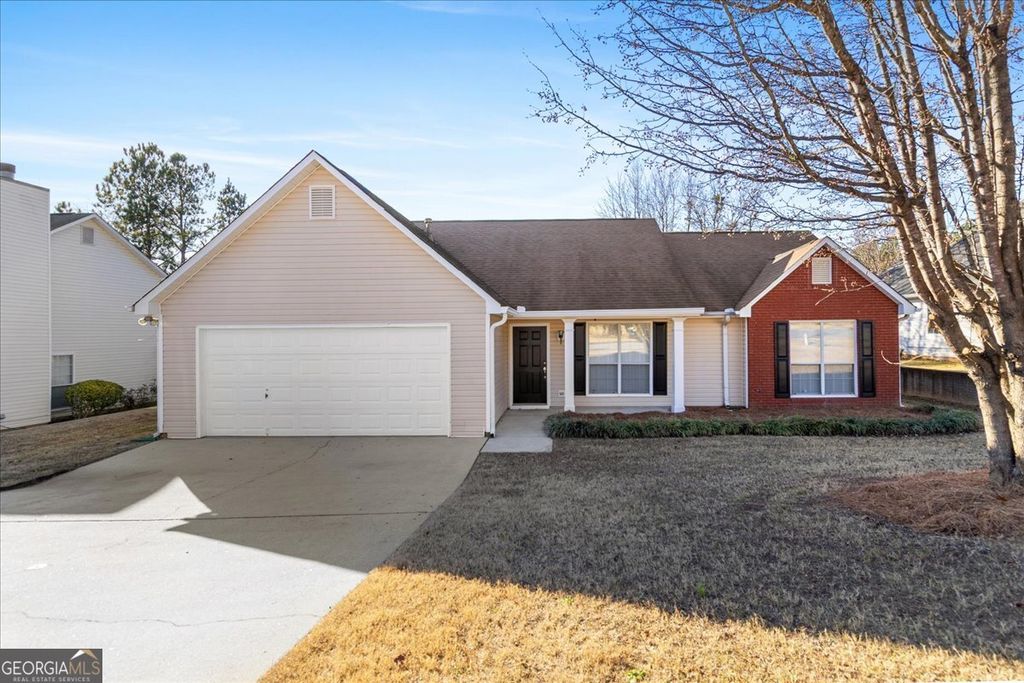 210 Summer Hill Circle, Stockbridge, GA 30281