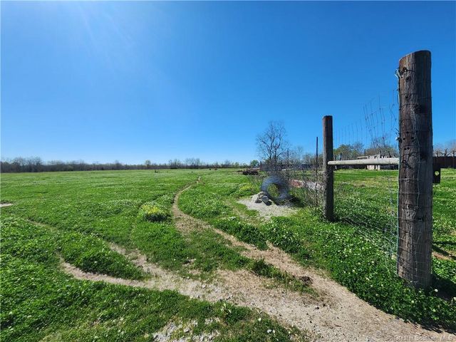 2053 Pujol Road, Lake Charles, LA 70615