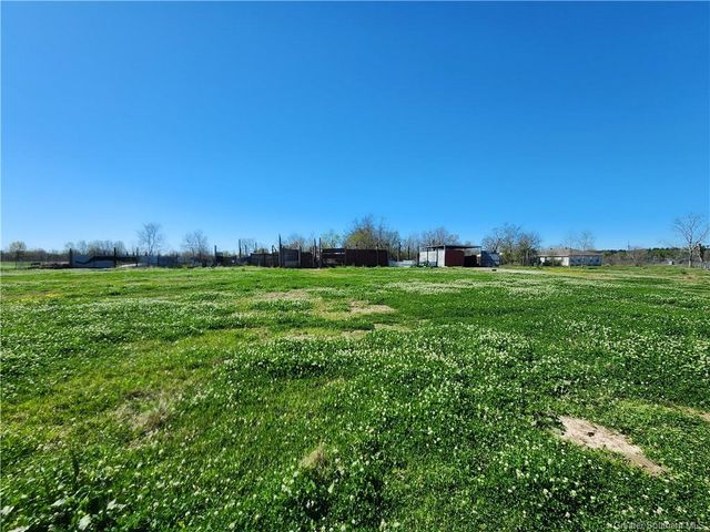 2053 Pujol Road, Lake Charles, LA 70615