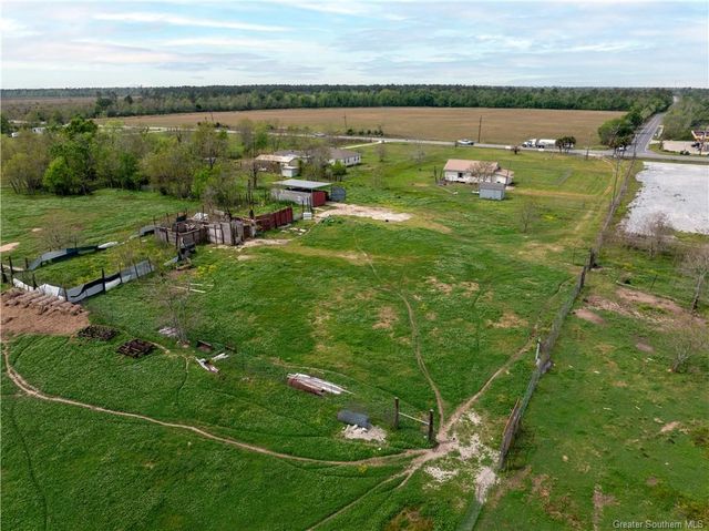 2053 Pujol Road, Lake Charles, LA 70615