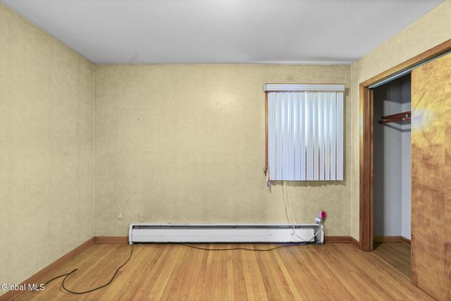 27 Eva Street, Colonie, NY 12110