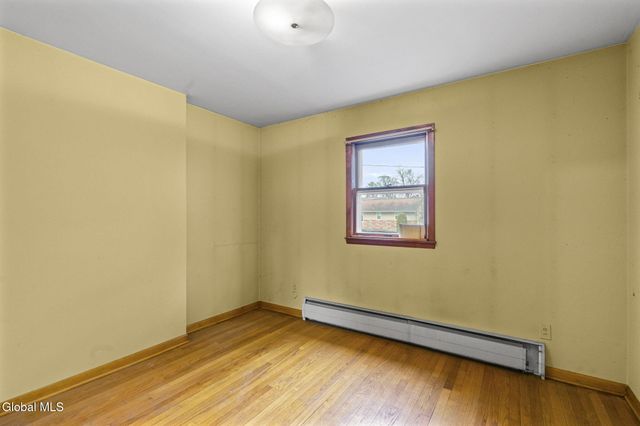 27 Eva Street, Colonie, NY 12110