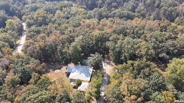 135 Tatia Drive, Goreville, IL 62896