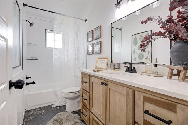 2836 Redwood Court, Newcastle, OK 73065