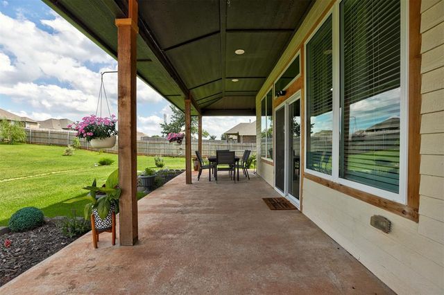 2836 Redwood Court, Newcastle, OK 73065