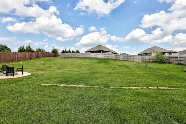 2836 Redwood Court, Newcastle, OK 73065