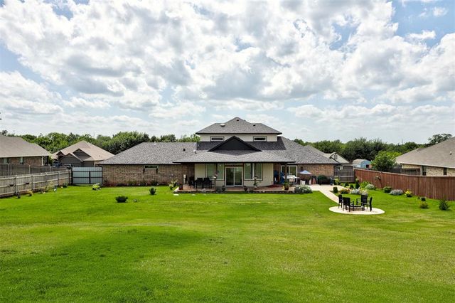 2836 Redwood Court, Newcastle, OK 73065