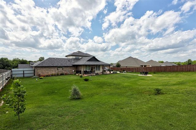2836 Redwood Court, Newcastle, OK 73065
