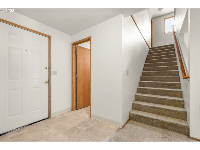 6908 Ne 144TH Ct, Vancouver, WA 98682