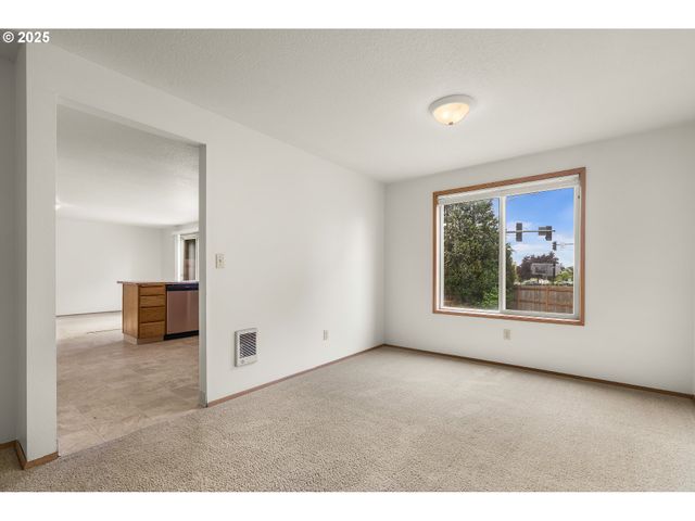 6908 Ne 144TH Ct, Vancouver, WA 98682