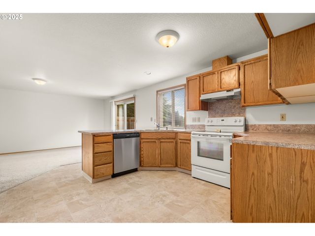 6908 Ne 144TH Ct, Vancouver, WA 98682