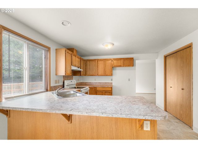 6908 Ne 144TH Ct, Vancouver, WA 98682