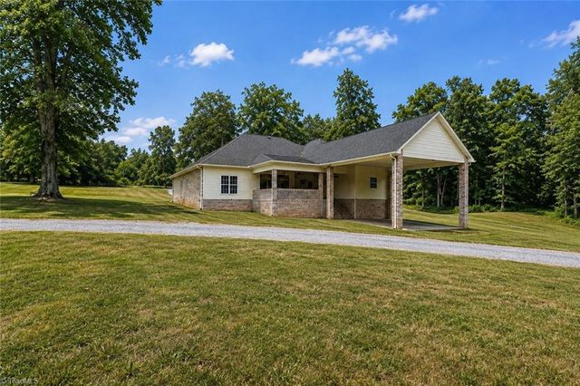 9190 Laurel Glenn Drive, Rural Hall, NC 27045