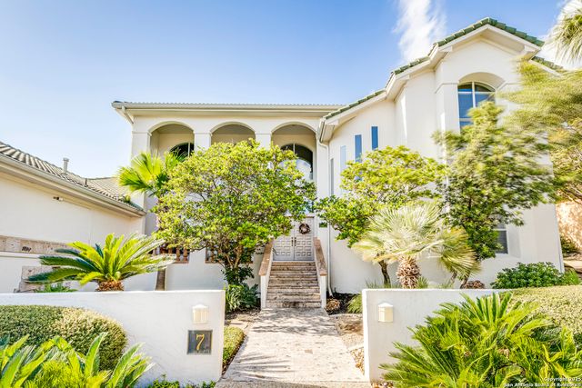 7 Eton Green Circle, San Antonio, TX 78257