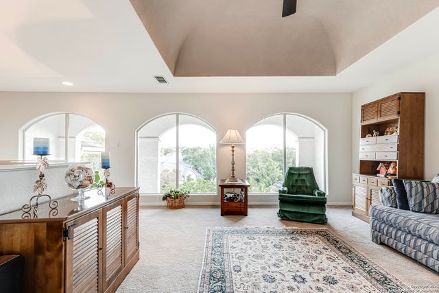 7 Eton Green Circle, San Antonio, TX 78257