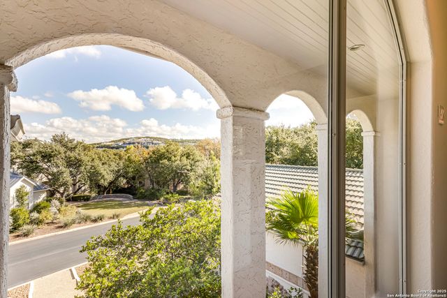 7 Eton Green Circle, San Antonio, TX 78257