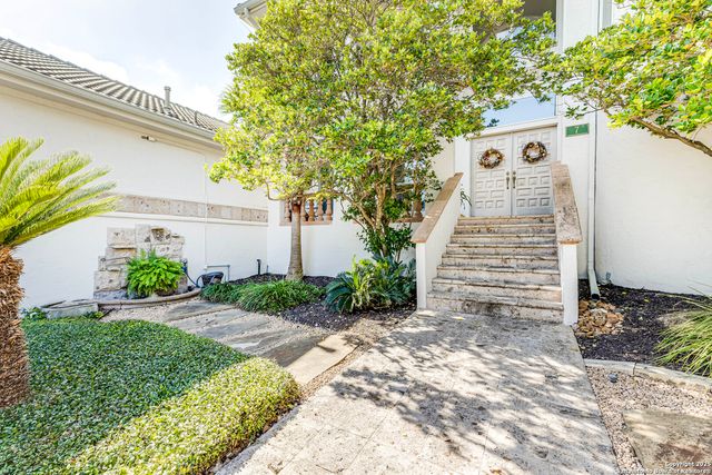 7 Eton Green Circle, San Antonio, TX 78257