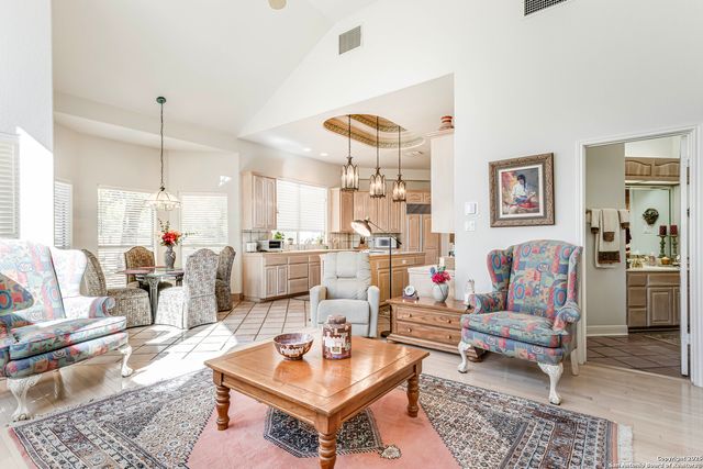 7 Eton Green Circle, San Antonio, TX 78257