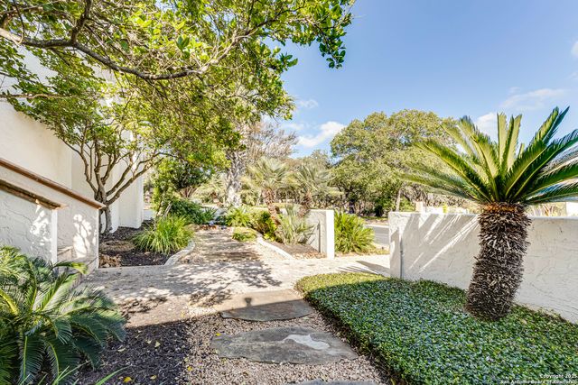 7 Eton Green Circle, San Antonio, TX 78257