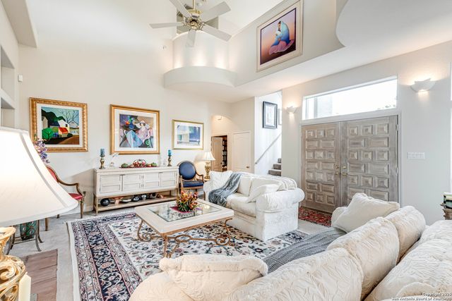 7 Eton Green Circle, San Antonio, TX 78257