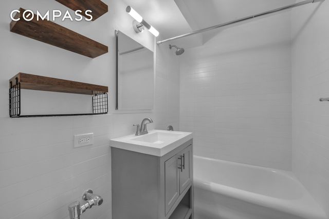 5 Tudor City Pl Apt 1536, New York City, NY 10017