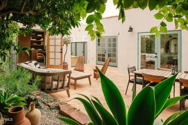 1306 N Coronado Street, Los Angeles, CA 90026