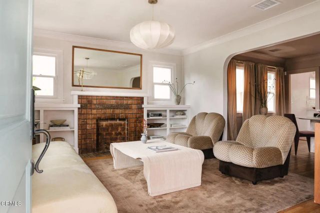 1306 N Coronado Street, Los Angeles, CA 90026