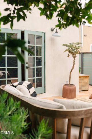 1306 N Coronado Street, Los Angeles, CA 90026