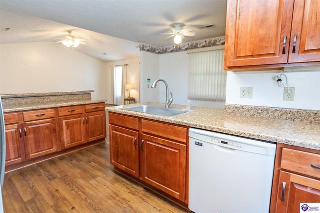 1312 Rocky Loop, Elizabethtown, KY 42701