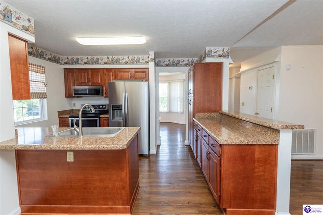 1312 Rocky Loop, Elizabethtown, KY 42701