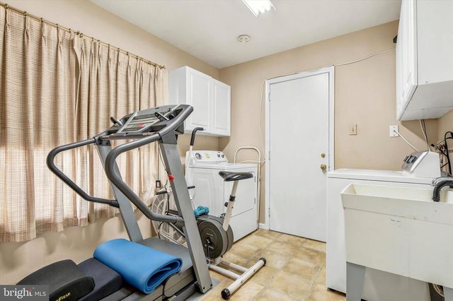 75 TOLL DR, Southampton, PA 18966