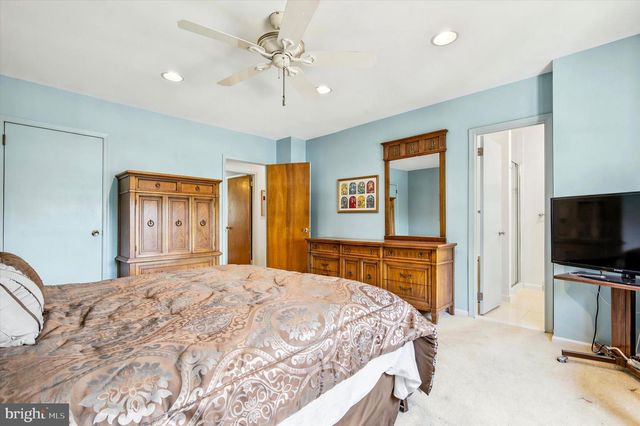 75 TOLL DR, Southampton, PA 18966